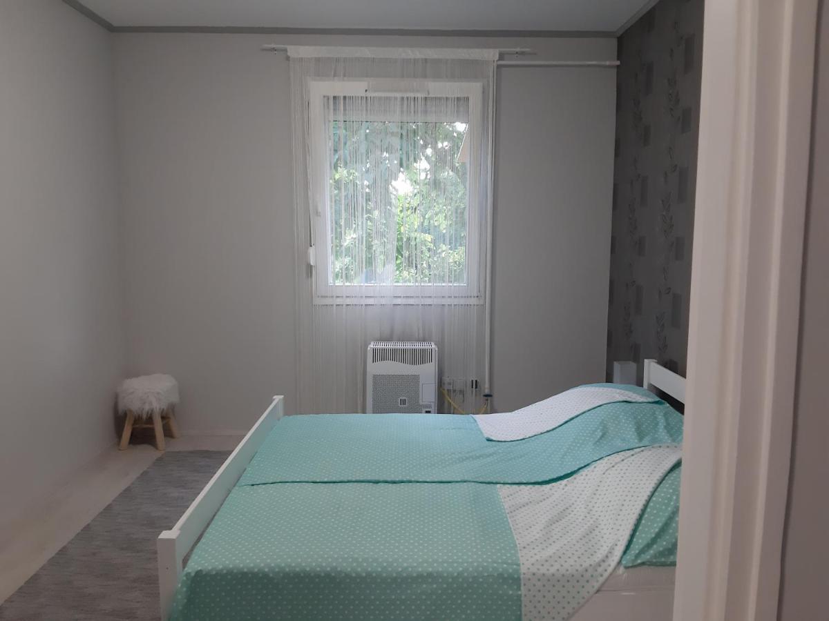 Apartment Jade Vendeghaz *